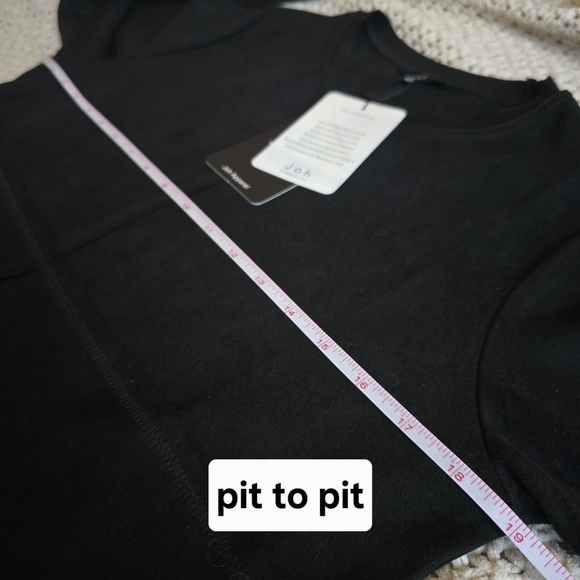 Joh | Small | Aurora Suede Round Neck with Pockets - Picture 10 of 11